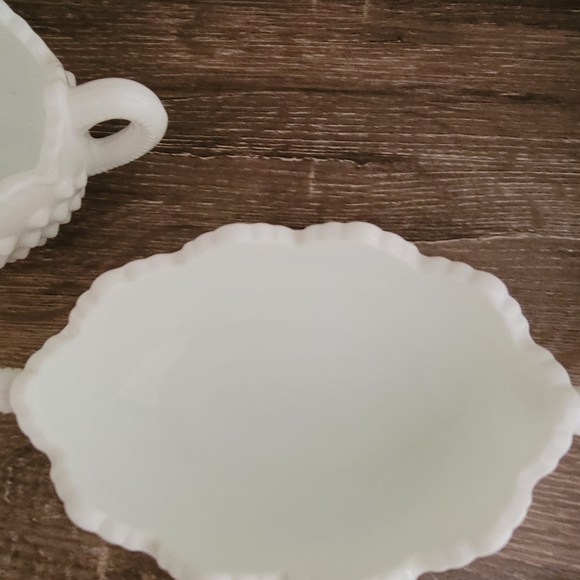 Fenton hobnail milkglass nut dish - Picture 4 of 5